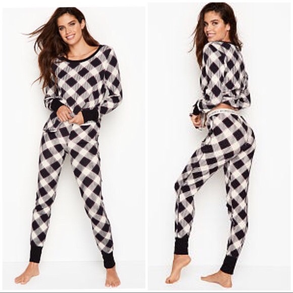 Victoria's Secret Other - NWT Victoria's Secret Pajama set